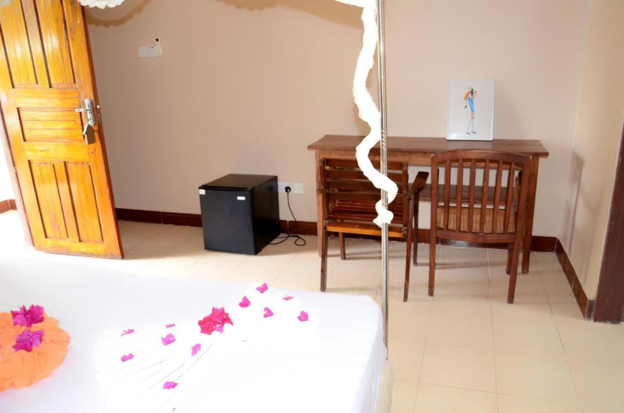 בגמויו Funky Squids Beach Resort מראה חיצוני תמונה